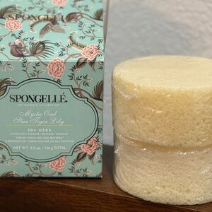 Spongelle Mystic Oud Star Flower Lily Body Wash Infused Buffer - Cream
